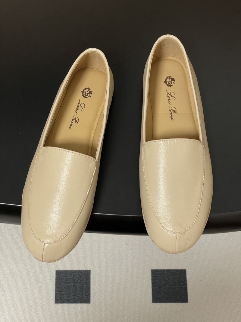 L0r0 P1ana loafers